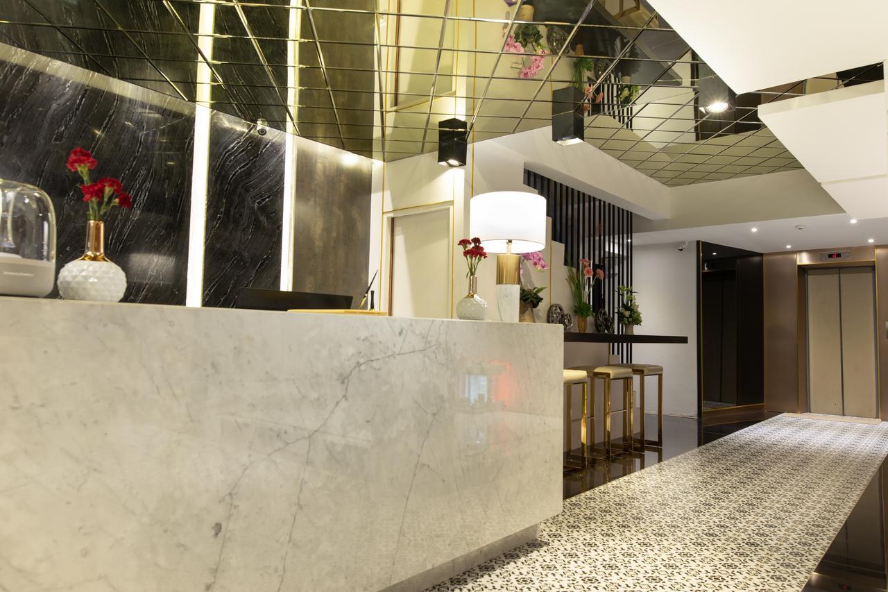 Holatel Hotell Phitsanulok Exteriör bild